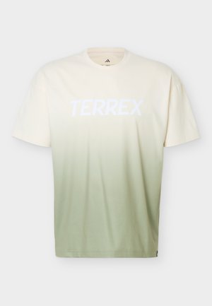 Kortærmet T-shirt med rund hals, med gradient fra creme til lys grøn og teksten "TERREX" i hvid tværs over brystet.