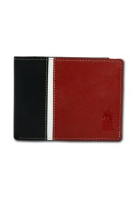 Portefeuille en cuir avec un panneau gauche noir et un panneau droit rouge. Présente des coutures blanches et un logo embossé en bas à droite.