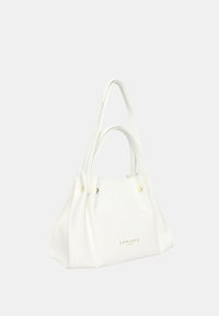 Borsa a spalla bianca realizzata in materiale testurizzato, con dettagli in hardware dorato e doppie spalline. Logo stampato sul davanti.