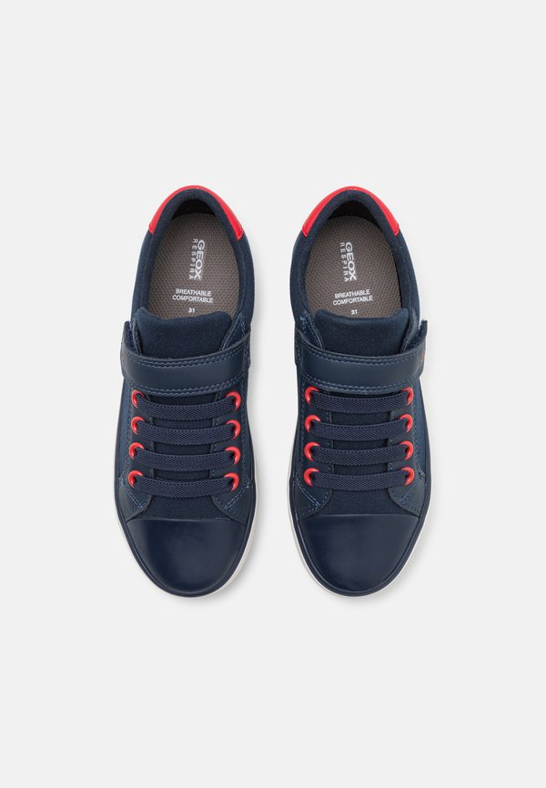 GISLI BOY - Trainers2