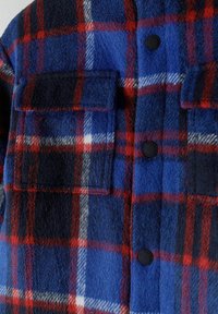 Thumbnail Image 5