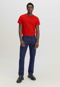 hessnatur REGULAR  - T-shirt basic - rot