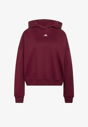 Burgunder rød hættetrøje i blødt stof, med et kort snit, lange ærmer og et lille pink trekantet logo på brystet.