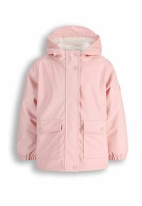 Różowa wodoodporna kurtka z miękkim, białym polarowym wyściółką, kapturem, zatrzaskami oraz dwiema przednimi kieszeniami z klapami.