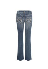Jeans de mezclilla azul de pierna acampanada con una cintura de media altura, costuras detalladas en los bolsillos traseros y una textura suave y ligeramente desteñida.