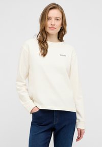 Mustang STYLE ROSEVILLE - Long sleeved top - weiß