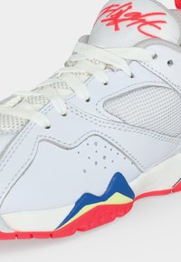 Jordan JORDAN 92  - Αθλητικά παπούτσια - white/infrared/vast grey/game royal/barely volt