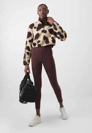 ESSENTIALS 3 STRIPES ANIMAL PRINT CROPPED QUARTER ZIP  - Fleecetröja - shadow brown/multicolor