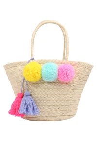 Flettet kurv af halm med to håndtag, dekoreret med tre farverige pomponer (gul, blå, pink) og to kvaster (pink, lavendel) som accenter.