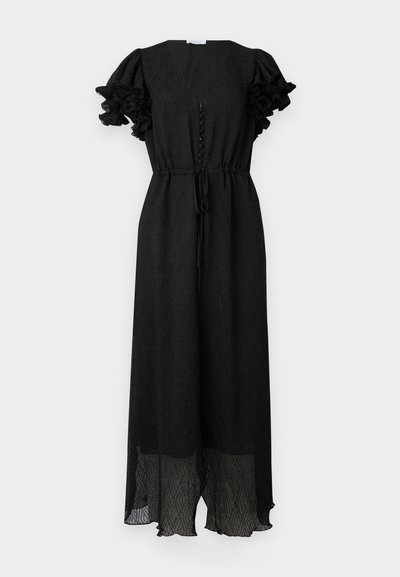 Mustmust, mille V-kaelusega, volangkäistega, nööbiga esiosas ja nööriga vöökoht; on tekstuuriga kangas ja põrandani ulatuv äär.