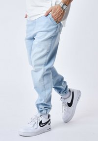 Project X Paris JOG BASIC - Vaqueros boyfriend - bleu clair
