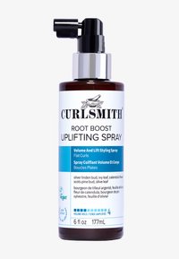 Curlsmith Root Boost Uplifting Spray i en amberfarvet flaske med sort pumpe. Etiketten har hvid baggrund med sort tekst og blå accenter. 6 fl oz.