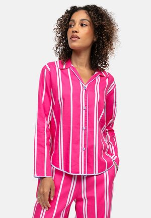 - Koszulka do spania