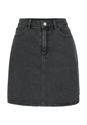 Gonna di jeans nera con un design aderente, chiusura con bottone metallico, tasche frontali e una leggera forma a A, caratterizzata da una superficie testurizzata.