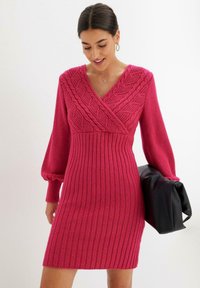 bonprix Abito in maglia - pink