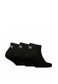 Calcetines tobilleros negros, de mezcla de algodón, que presentan una textura acanalada y un logo blanco en el puño. Se incluyen tres pares en el set.