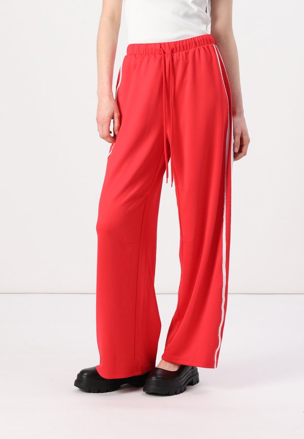 PCTRACK PANTS - Tracksuit bottoms - lollipop