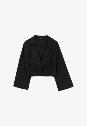 Schwarze, verkürzte Bluse aus leichtem Stoff, mit spitzem Kragen, gerafftem Vorderteil und weiten Ärmeln mit Manschettenakzenten.