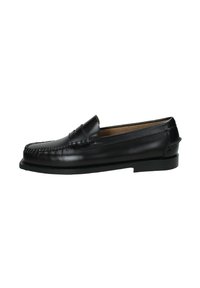 Mocassino penny in pelle nera con cuciture a moc toe, tacco basso e design slip-on.