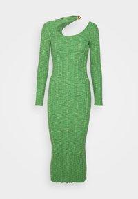 Abito a maniche lunghe verde a costine con scollo asimmetrico e un'apertura, dal design aderente e lunghezza al ginocchio.