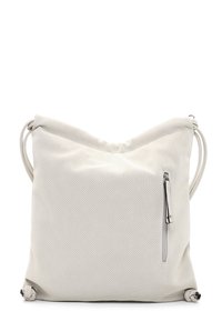 Sac en tissu perforé blanc avec une texture douce, bretelles réglables et une poche zippée sur le côté avec des accessoires en métal.