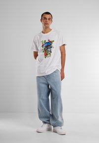 Mister Tee T-shirts print - white