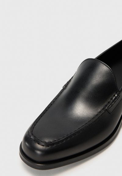 Stuart Weitzman BURT - Loafers - black