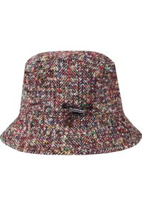 Cappello a secchiello realizzato in tweed multicolore con motivo a scacchi. Presenta un dettaglio in metallo nero sul lato.