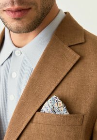 Next REGULAR FIT - TEXTURED - Sako - tobacco