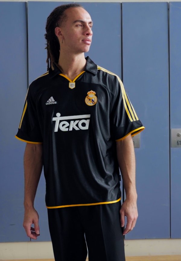 REAL MADRID 3RD 99 - Football shirt2