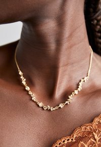 VINE LEAF FRONTAL - Necklace - gold-coloured