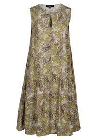 Vestido sin mangas verde con estampado de paisley en marrón y blanco. Escote con forma de llave, diseño en capas y un acento floral en la tela.