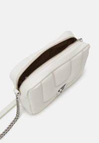 BOSS ICON CROSSBODY - Torba čez telo - open white