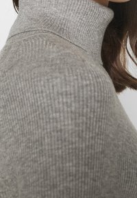 Banana Republic Maglione - grey