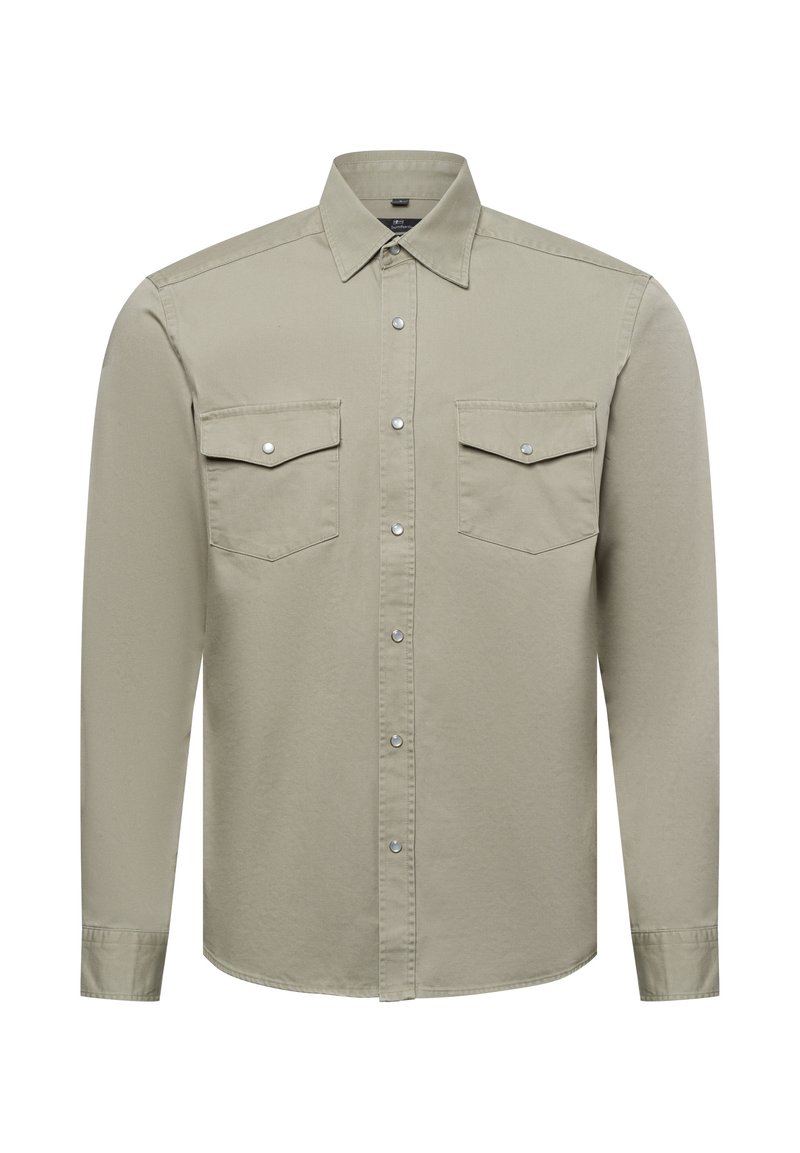 Beige Langarmhemd mit spitzem Kragen, Druckknöpfen auf der Vorderseite und zwei aufgesetzten Brusttaschen mit Druckknopfverschlüssen.