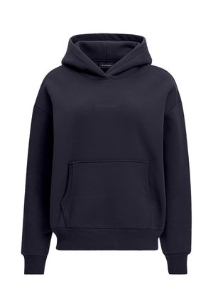 Marineblå hettegenser laget av en myk bomullsblanding, med en frontlomme i kengurustil, ribbede mansjetter og en subtil merkevarelogo på brystet.