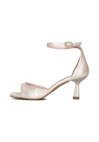 Notre-V Sandalen - adhara champang