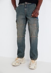 Jack & Jones - JJIEDDIE JJWADE  - Relaxed fit jeans - blue denim Thumbnail Image 1