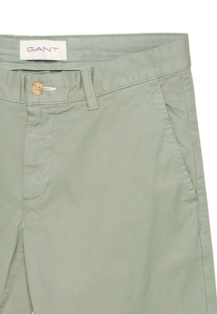 SLIM FIT