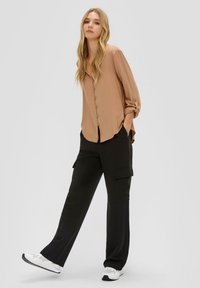 QS Overhemdblouse - sandstein