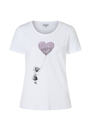 Weißes T-Shirt mit kurzen Ärmeln mit einer Illustration eines Mädchens, das eine Schnur hält, die an einem lila Paillettenherzballon befestigt ist.