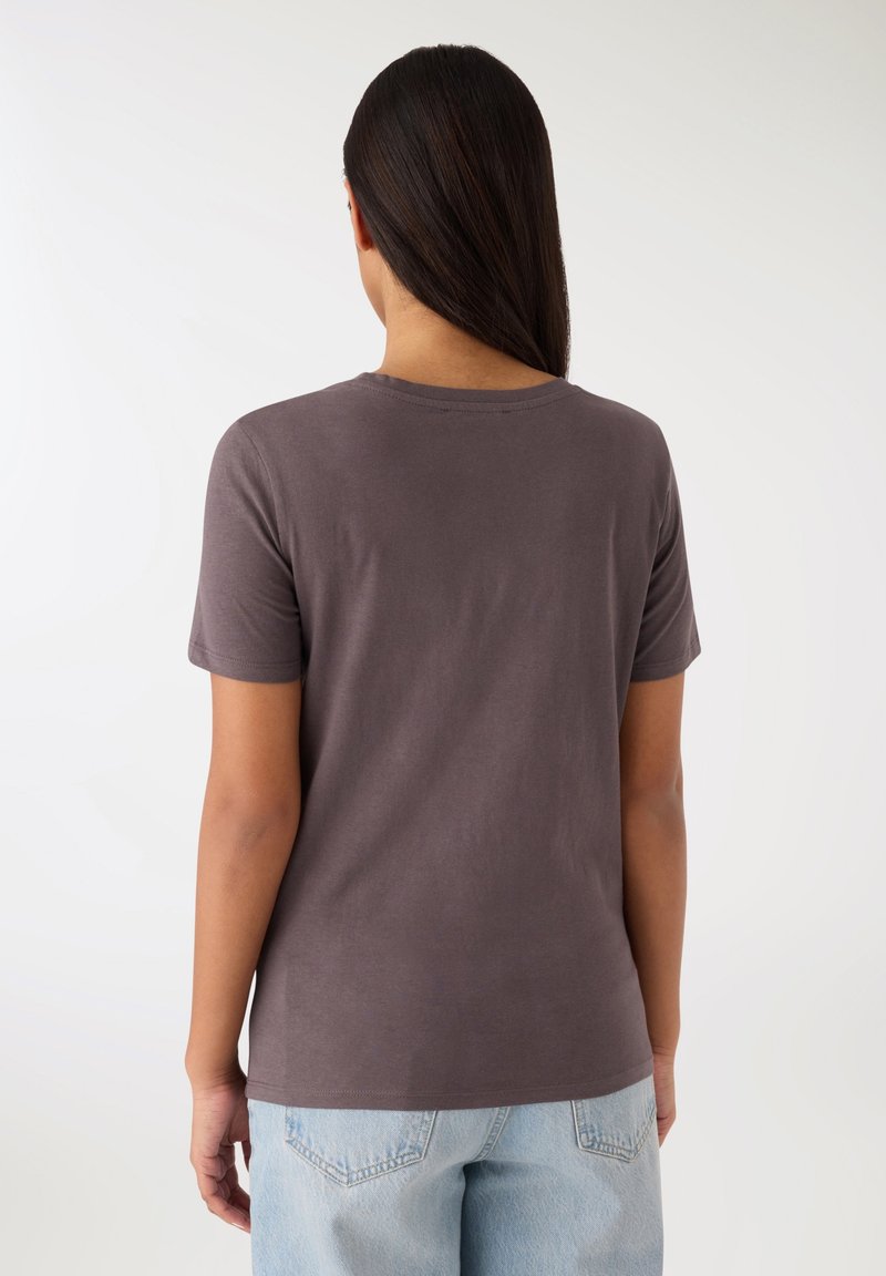 Maglietta da donna alla moda, tinta unita, a maniche corte, casual, elegante, con scollo rotondo e tasche, vestibilità ampia, basic top da donna, scollo rotondo, top estivo, bianco, S