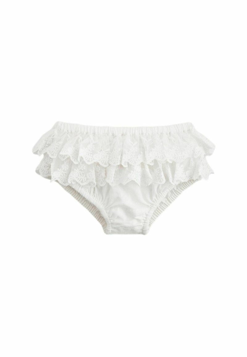 Weiße Baumwollshorts mit drei Lagen Spitzenbesatz am Bund. Elastischer Bund und geraffte Seiten sorgen für eine weiche, bequeme Passform.
