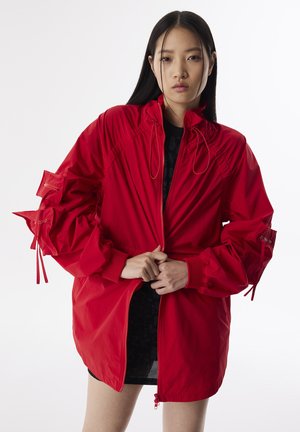TECHNICAL FABRIC OVER - Short coat - red