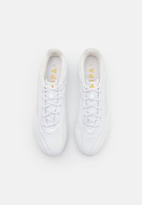 adidas Performance COPA PURE 2.0 LEAGUE FIRM GROUND - Scarpe da calcio per terreni duri - footwear white/gold metallic