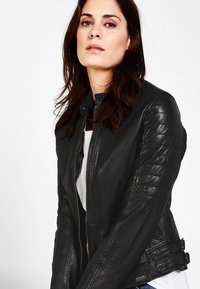 Mustang Skinnjacka - black