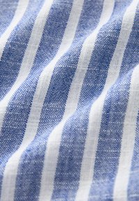 Next SLEEVELESS RUCHED SIDE - Skjortebluser - blue white stripe