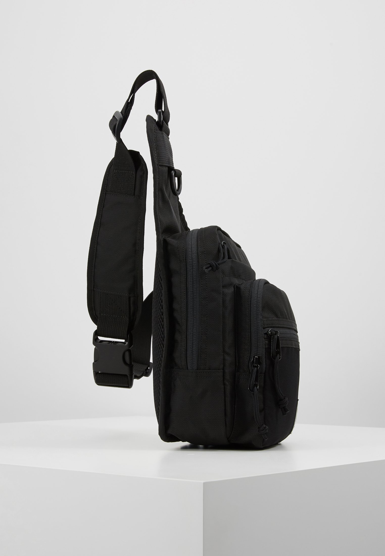 carhartt wip delta shoulder bolsa black