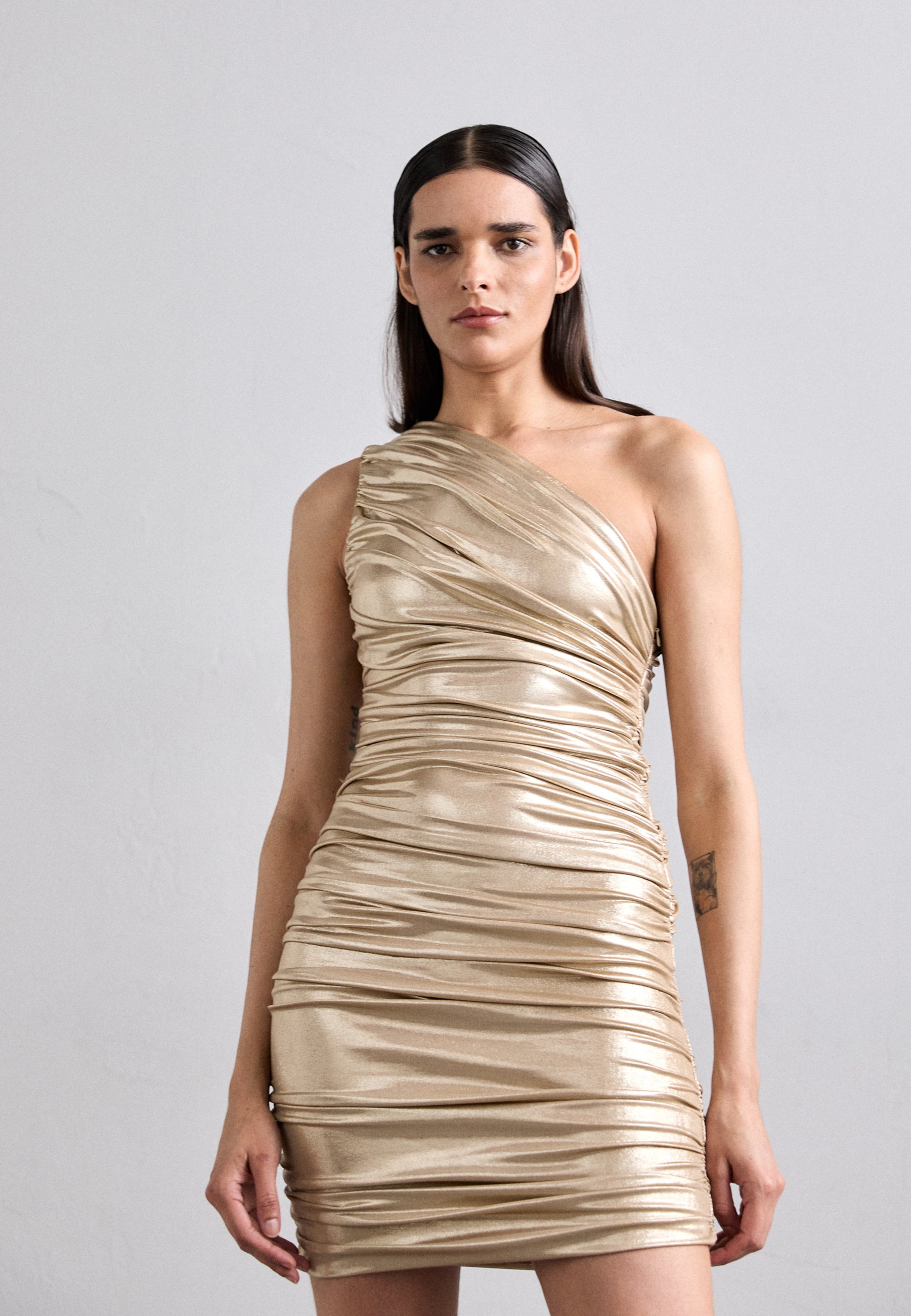 Alice + Olivia JEANE DRAPED MINI DRESS - Jersey dress - gold-coloured - Zalando.co.uk Alice + Olivia JEANE DRAPED MINI DRESS - Jersey dress - gold-coloured - Zalando.co.uk