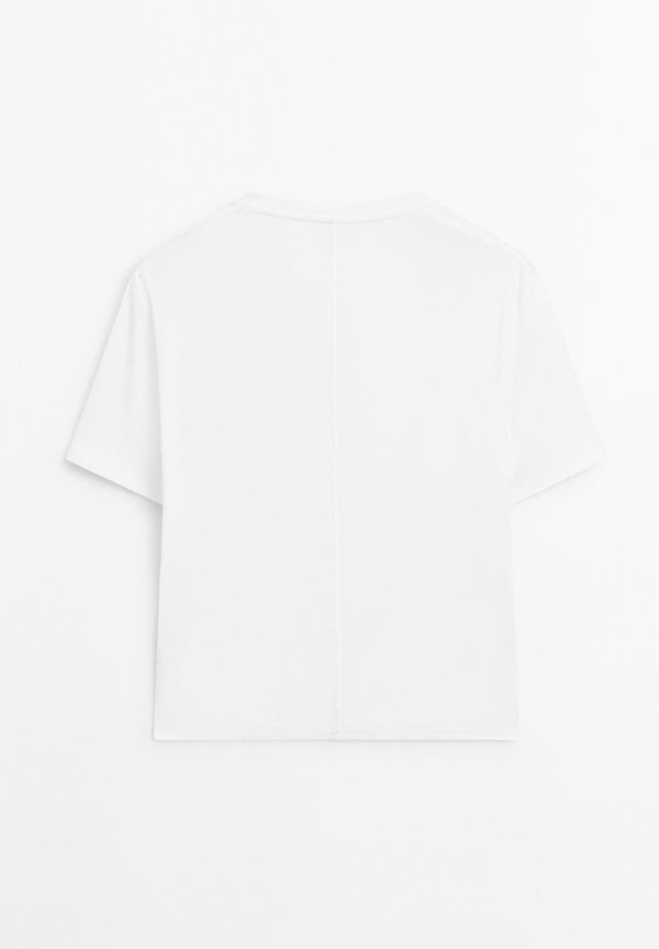 SHORT-SLEEVE WITH BACK SEAM DETAIL - Basic T-shirt2